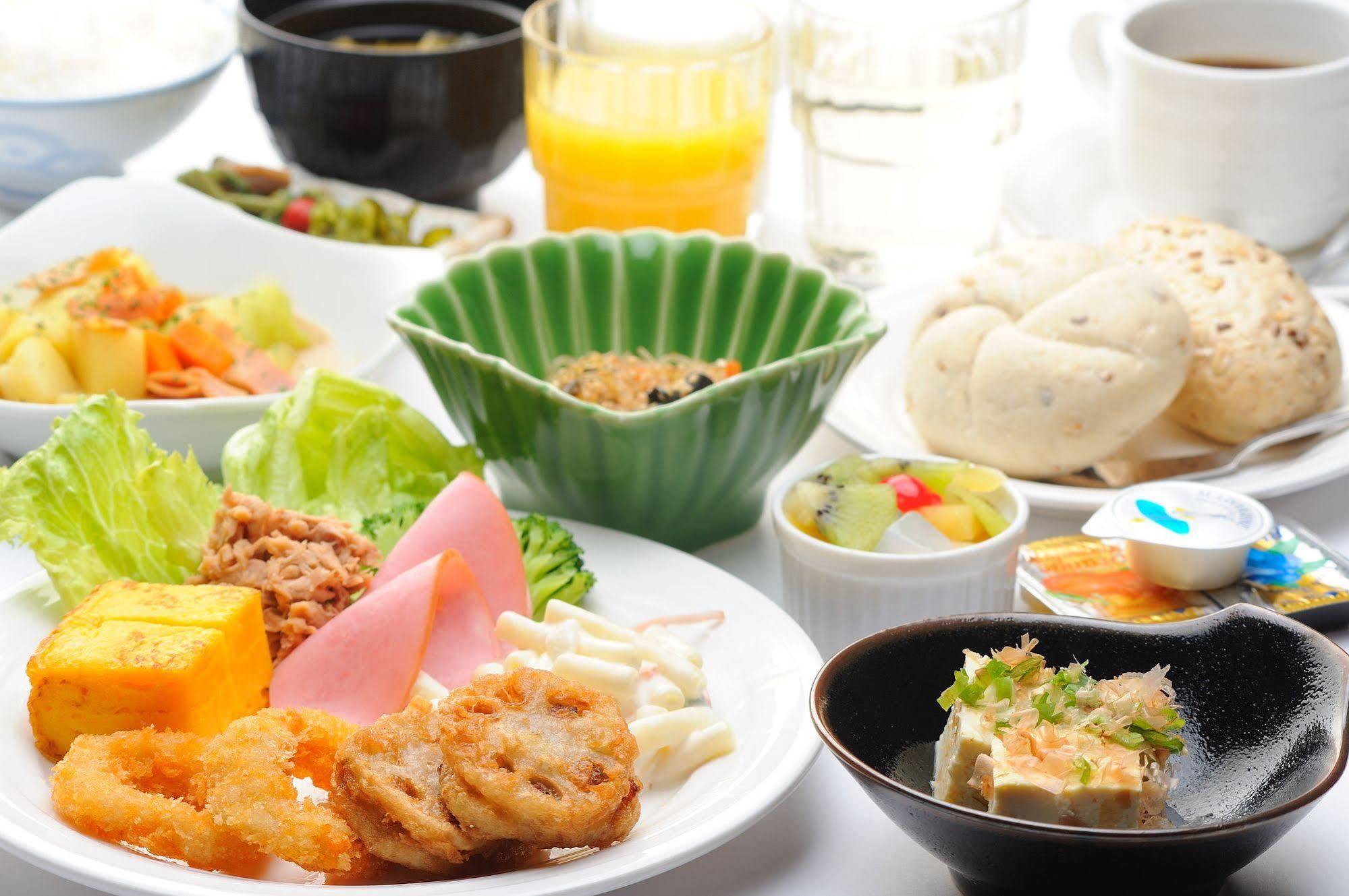 Hotel Route-Inn Isahaya Inter Ngoại thất bức ảnh